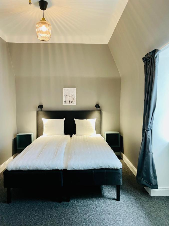 Double Room,1205955211:JPEG